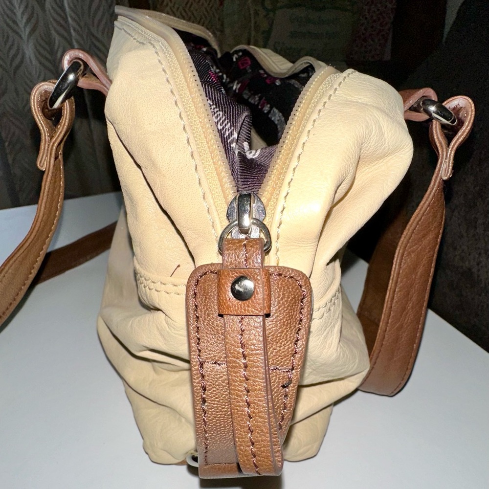 Stone Mountain Leather Cream/Brown Bag - Picture 7 of 10